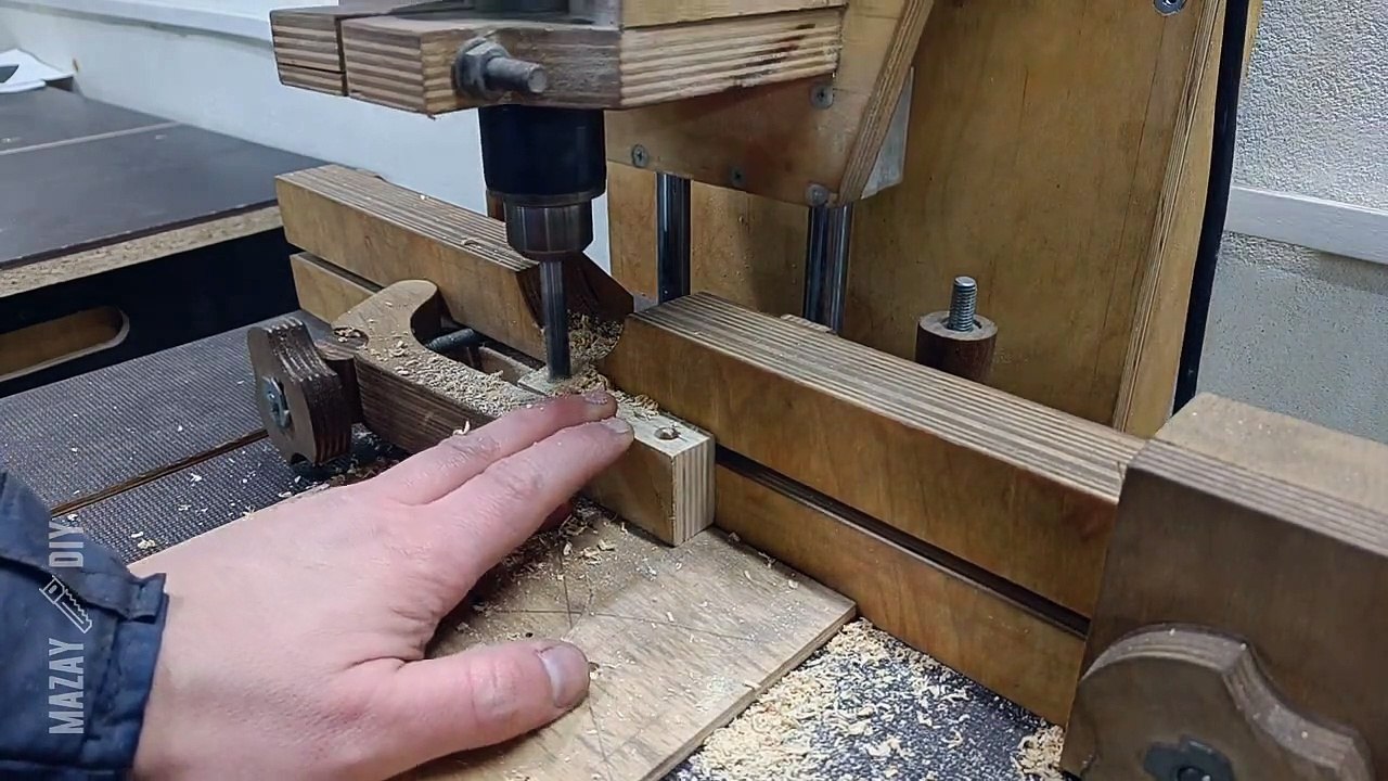How To Make a Perfect Knife Bevel WITHOUT Grinder _ DIY Knife Filing Jig