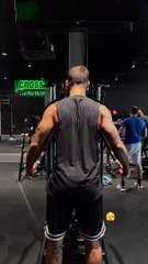 Vincent Queijo se filme lors de ses séances intensives de sport - Instagram