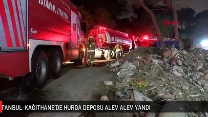 İSTANBUL-KAĞITHANE'DE HURDA DEPOSU ALEV ALEV YANDI