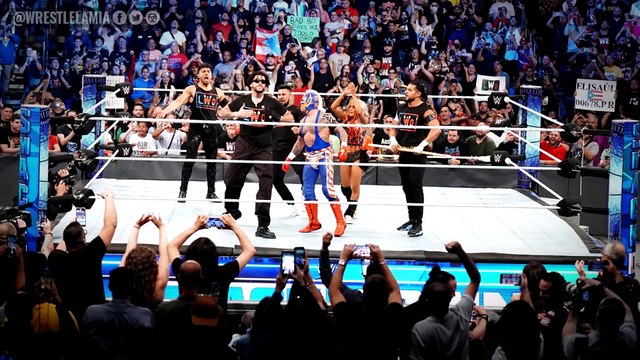 HHH Has Confused Us…WWF Scratch Logo Banned On Smackdown…Roman Reigns Plans 2023…Wrestling News