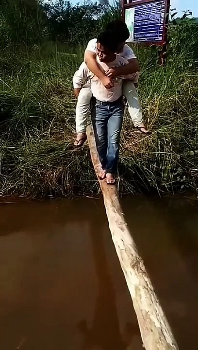 Best__funny_comedy_video_tiktok_china_compilati...