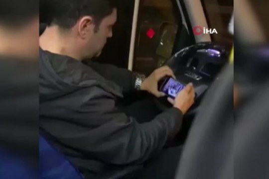 Seyir halindeyken spor programı izledi!