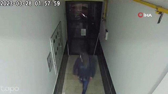 Aynı apartmana 12 gün arayla 2 hırsız girdi! İki hırsız da kameraya takıldı, bina sakinleri tedirgin..