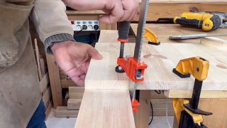 Cutting straight lines with a jigsaw using the router method