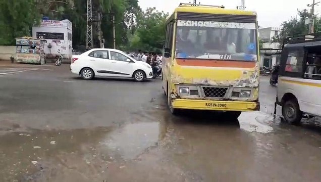 बूंदाबांदी के बाद बढ़ी उमस, शाम को भी छाए रहे बादल