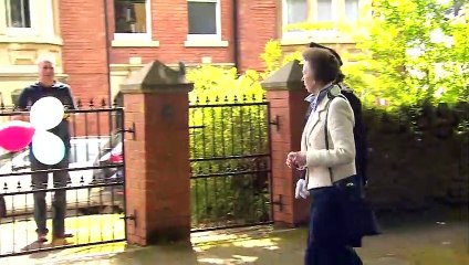 Three cheers for Princess Anne at Swindon street party