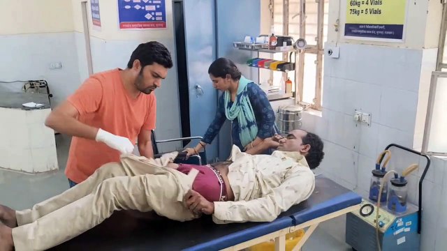 ट्रक व ट्रोला में भिड़ंत, चालक की मौत, एक घायल