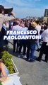 Francesco Paolantoni festeggia il Napoli nudo sul lungomare