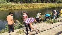 Hundreds of hands raised to clean the big river