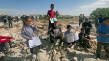 شاهد: إسرائيل تهدم مدرسة ابتدائية فلسطينية ممولة من الاتحاد الأوروبي في الضفة الغربية المحتلة