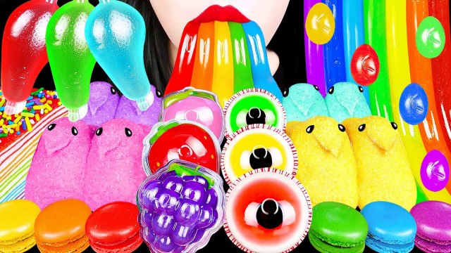 ASMR RAINBOW DESSERTS RAINBOW DRINKS EYEBALL GUMMY PEEPS MARSHMALLOW JELLY EATING MUKBANG
