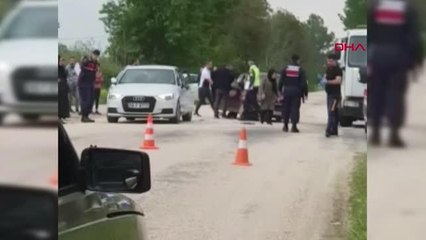 BURSA'DA İKİ OTOMOBİL ÇARPIŞTI 5 YARALI