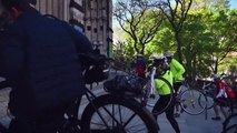 تصاویری از شهروندان نیویورکی که با دوچرخه‌هایشان به کلیسا می‌روند