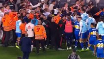 Dünya, Arjantin'de oynanan tarihi derbiyi konuşuyor! River Plate-Boca Juniors maçında savaş çıktı