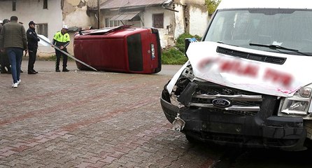 Sivas’ta öğrenci servisi kaza yaptı: 5 yaralı