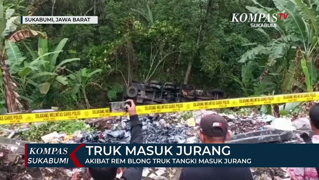 Akibat Rem Blong Truk Tangki Masuk Jurang Di Palabuhanratu