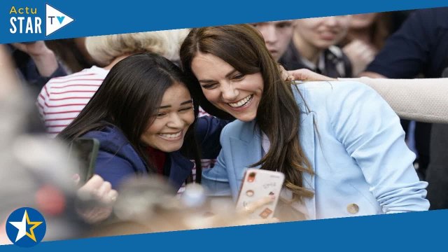 Kate Middleton saisie par les cheveux lors d'un bain de foule, la sécurité obligée d'intervenir