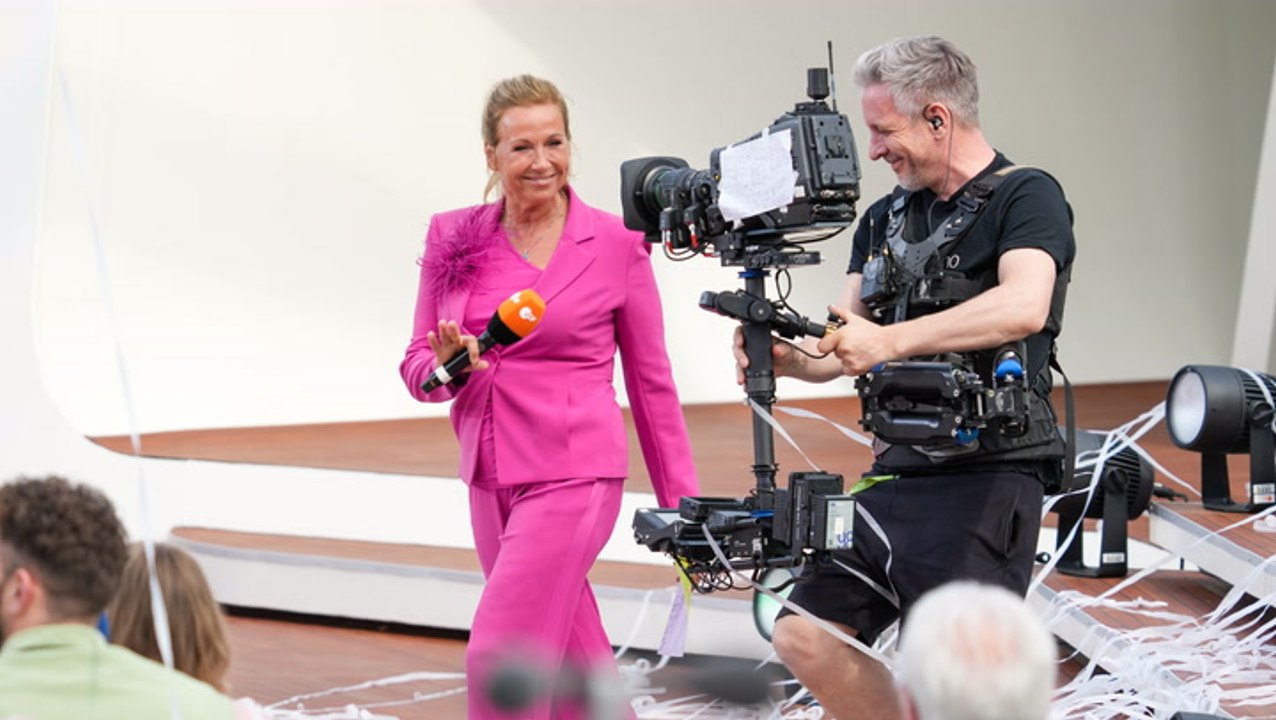 „ZDF-Fernsehgarten“: Kiwi von Heiratsantrag überrascht