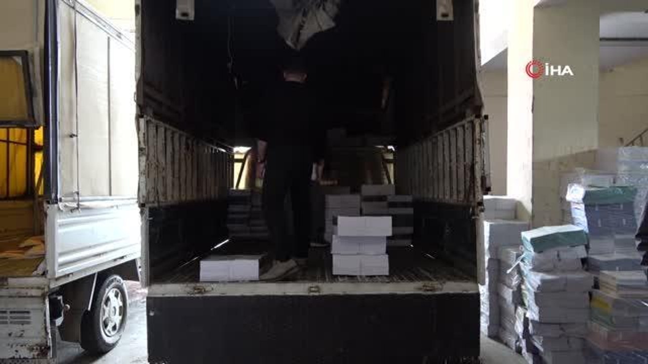 Muş'ta öğrencilere 125 bin kaynak kitap dağıtımı yapıldı