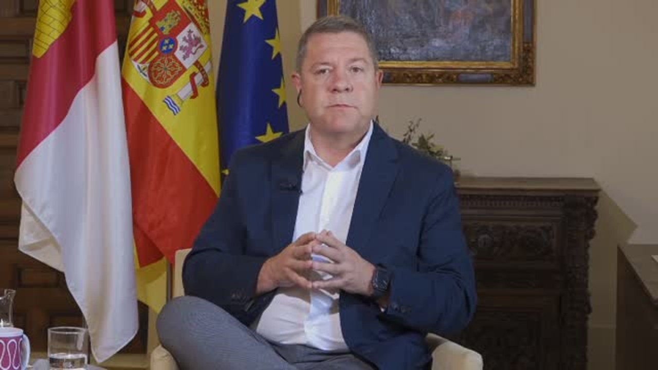 García Page califica de "bobada supina" la propuesta de Podemos de crear supermercados públicos: "está fuera de la realidad"