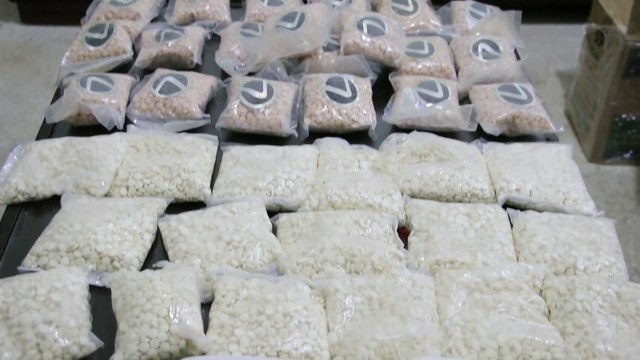 المرصد السوري : مقتل مهرب مخدرات مع زوجته وأبنائه الستة في غارة للطيران الأردني على جنوب #سوريا #العربية