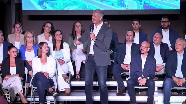 Francisco Linares (CC) se viene arriba y pierde los papeles: de la patada en el culo al ¡Estoy como una moto!