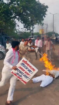 शराब घोटाले को लेकर छत्तीसगढ़ जनता कांग्रेस(जोगी) ने प्रदर्शन किया।