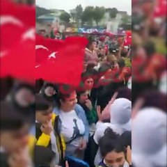 Kalabalık adeta coştu! Başkan Erdoğan ve Bakan Soylu'ya özel şarkı