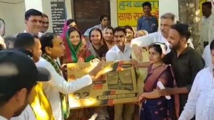 सिवनी मालवा: 1 वर्ष पूर्व हुए मुख्यमंत्री कन्यादान विवाह की सामग्री का वितरण किया गया