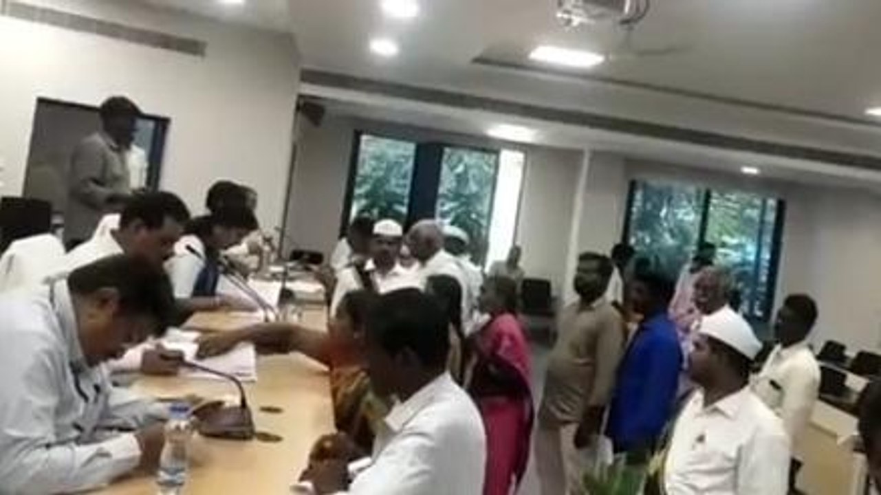 పెద్దపల్లి: మీకు ఏ సమస్యలున్నా మాకు చెప్పండి.. వెంటనే పరిష్కరిస్తాం..!