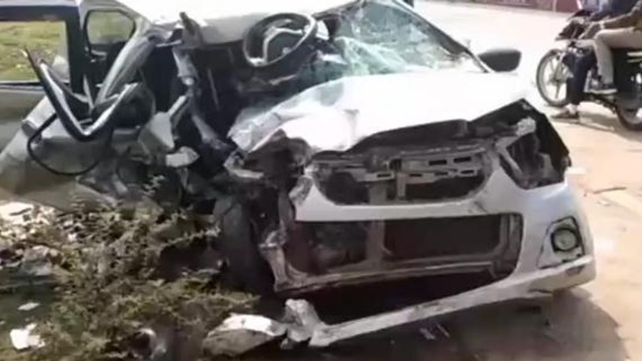 सीधी: टनल के के पास भीषन सड़क हादसा, पिकअप व कार में हुई भिड़ंत