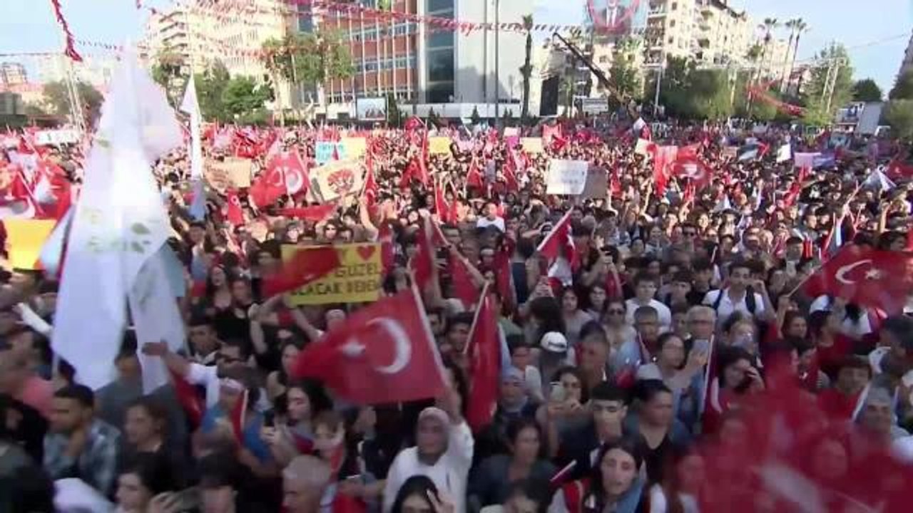 Mansur Yavaş, Adana'da: "Millet İttifakı'nın İçerisinde Adeta Şampiyonlar Ligi Olarak Adlandırılacak Ekonomistler Var. Bizleri Kurtarırsa Onlar...