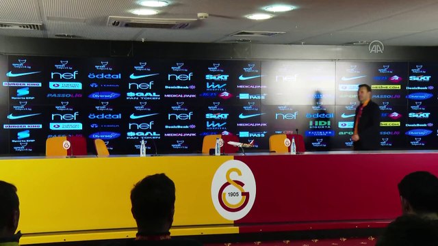 İSTANBUL - Galatasaray - Medipol Başakşehir maçının ardından - Okan Buruk (1)