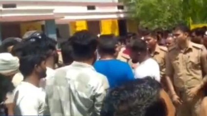 कुशीनगर: सड़क पार कर रही दो छात्राओं को बेकाबू कार ने रौंदा, एक की मौत...दूसरी गंभीर