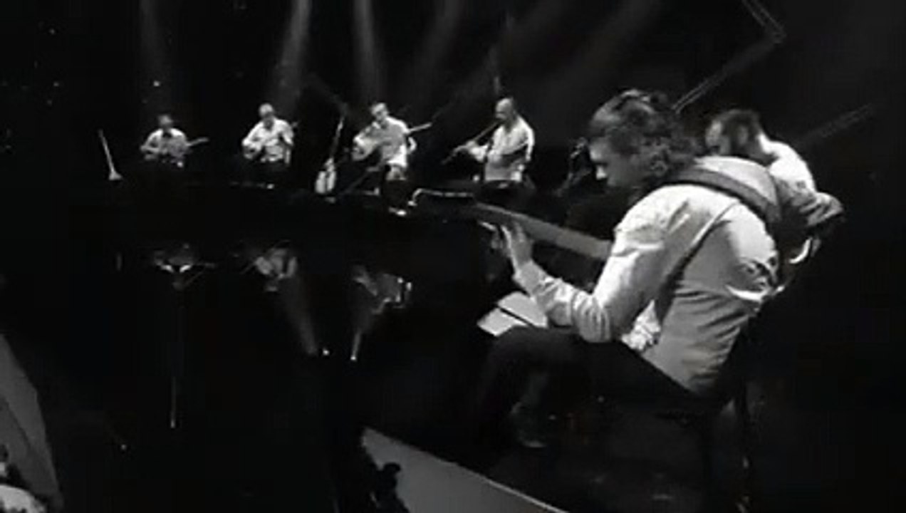 Cengiz-Özkan-felek-çakmağını-üstüme-çakt_5