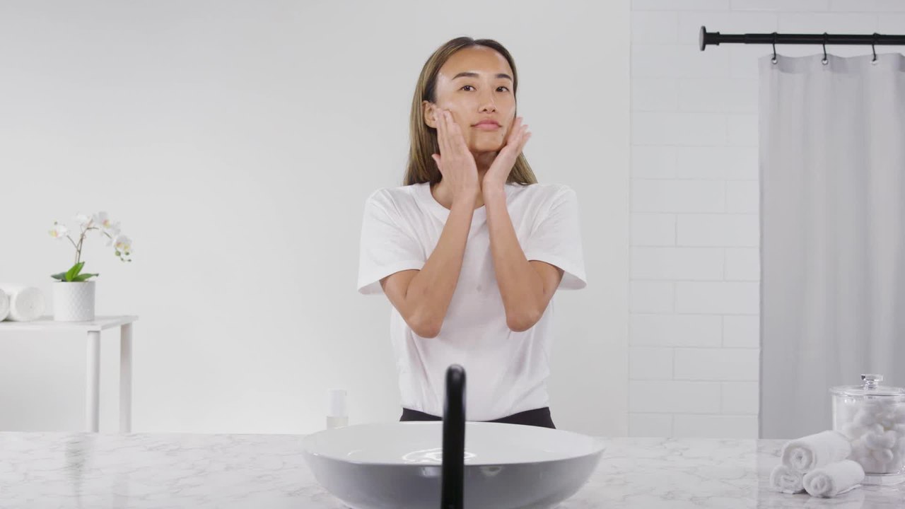 How to Get Glowy Skin | Tricks of the Trade