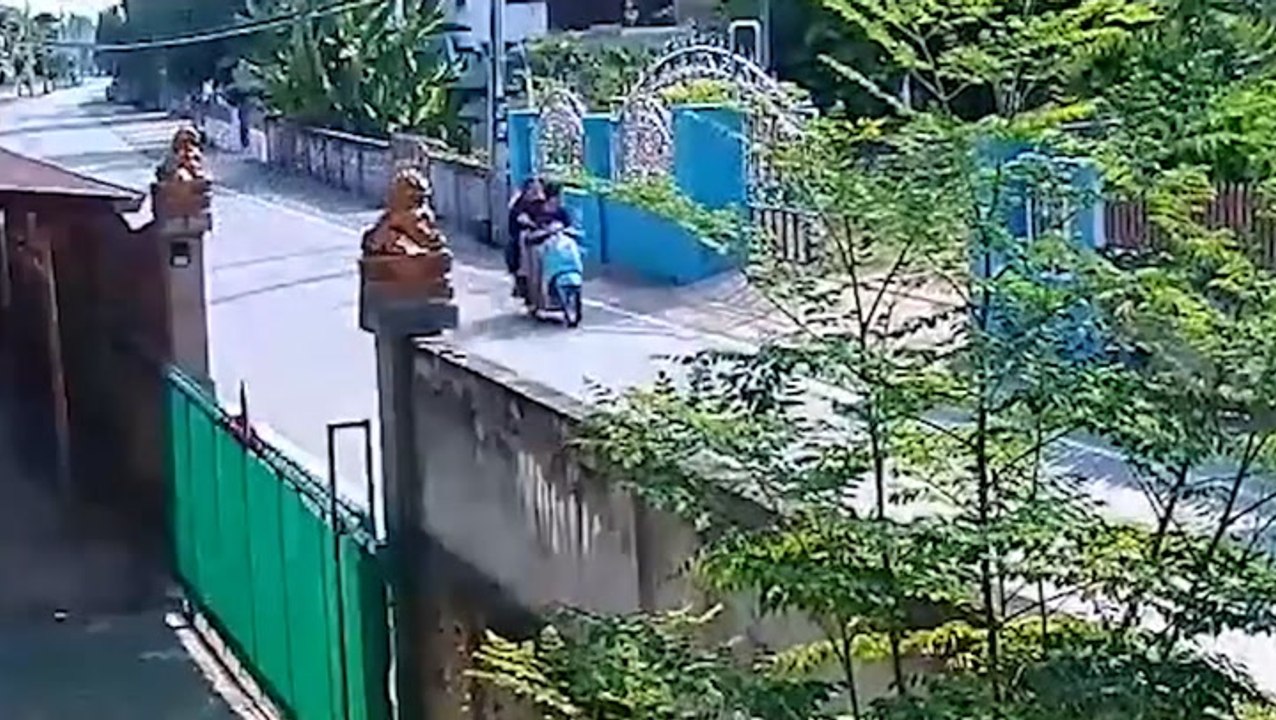 CCTV captures final sighting of British teenager found dead in Thai forest