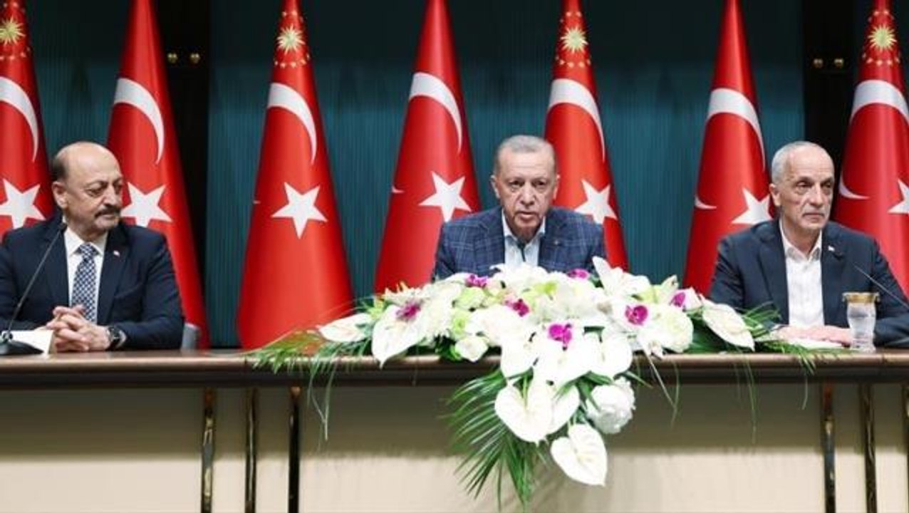 Son Dakika! Kamu işçisine yüzde 45 zam! En düşük maaş 15 bin TL oldu