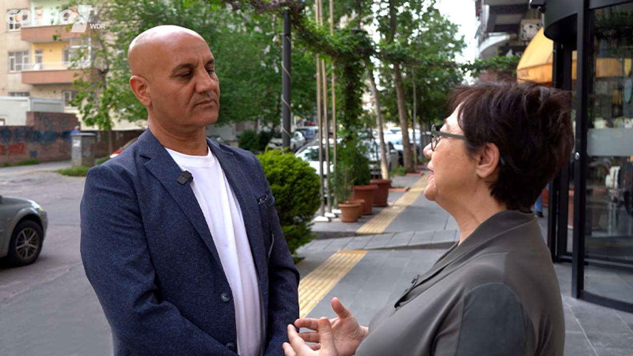 YSP'li Azad Barış: 22 yıldır toplumu kutuplaştıran Erdoğan'ın hedefinde Kürtler ve Aleviler var