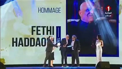 ممثل تونسي يهاجم درة أثناء تكريمها في مهرجان وطني والانسحاب رد فعلها