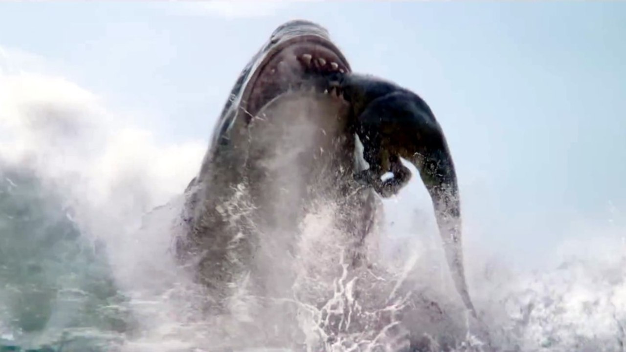 Völlig irre: Im neuen Trailer zu Meg 2 frisst der gigantische Killer-Hai sogar einen T-Rex