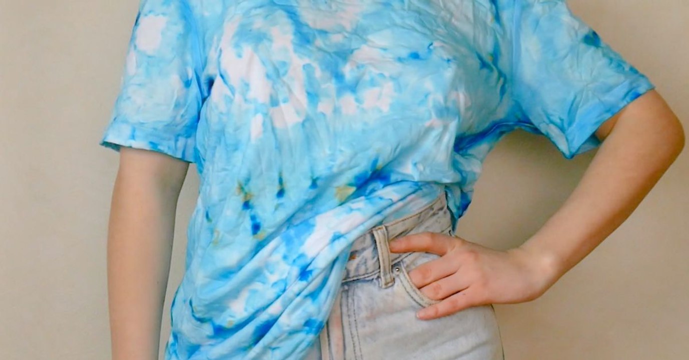 Geniale tricks: so färbt man langweilige weiße t-shirts