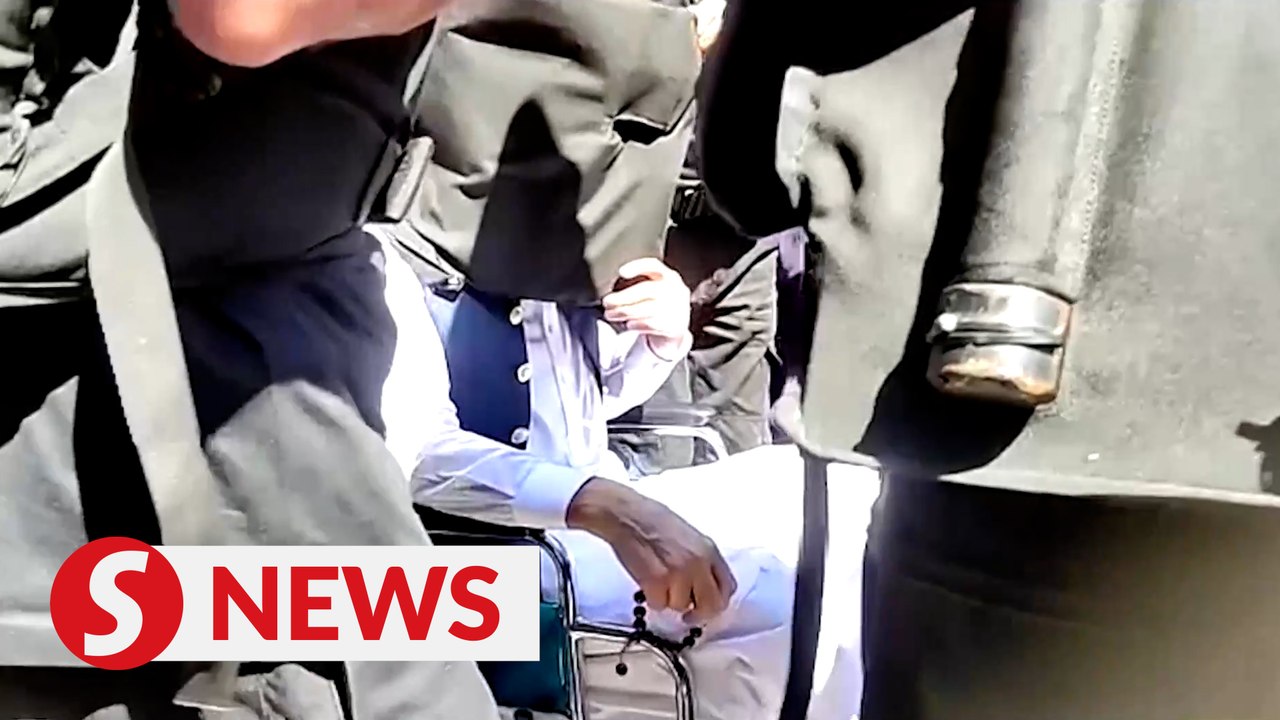 Ousted Pakistan PM Imran Khan arrested, prompting call for 'shut down' protests