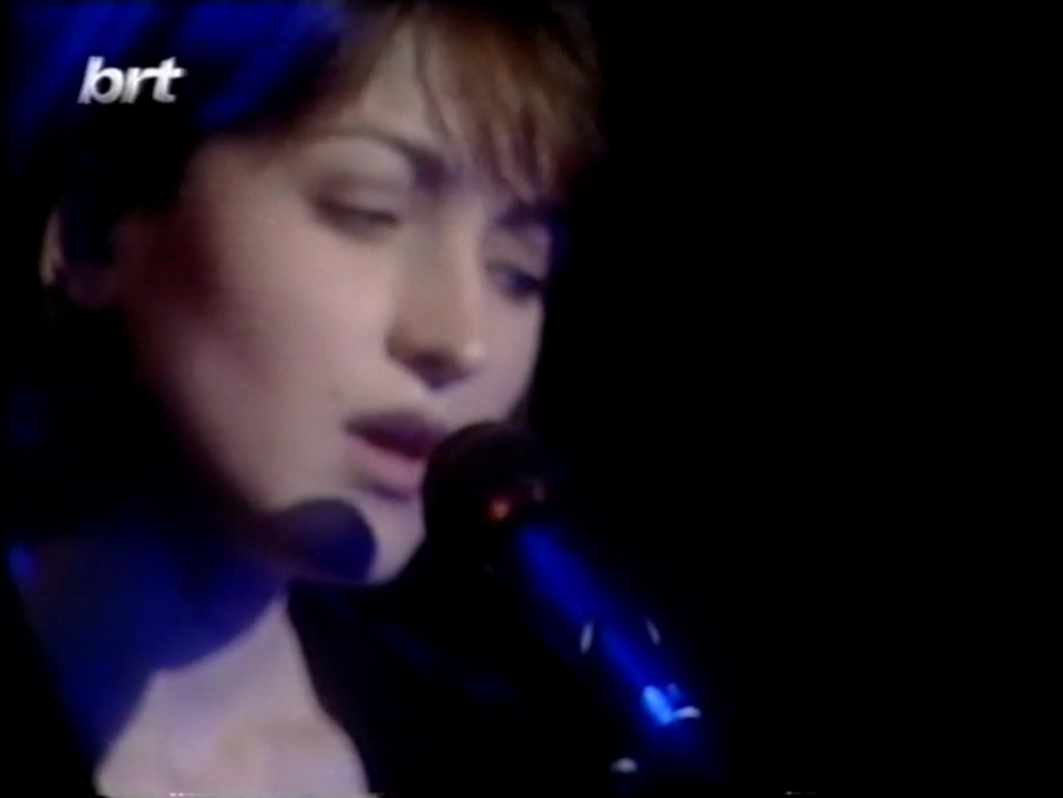 Çiğdem Yarkın / Hiç tatmadım böyle duyguyu (Sonbahar vurgunu)