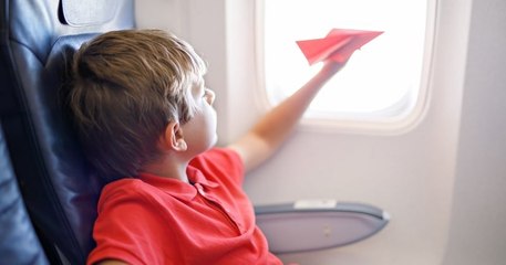 La création de zones sans enfants dans les trains et les avions ? Des sondés disent ‘oui' en grande majorité