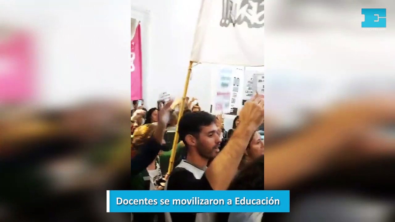 Docentes se movilizaron a Educación