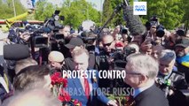 Polonia, proteste degli attivisti ucraini contro la presenza dell'ambasciatore russo