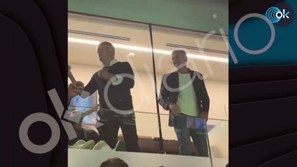 El padre de Haaland pierde los papeles en el Bernabéu y se pone a hacer cortes de manga al madridismo