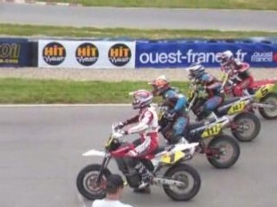 Départ Supermotard Prestige 650 Loheac