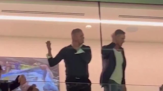 Lïo monumental con el padre de Haaland en un palco: cortes de manga en el Bernabéu